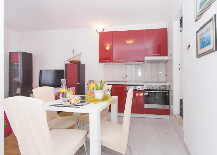 Red Valentino * Split